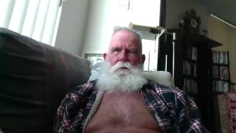beardbushy online show from 09-14-25, 03:44