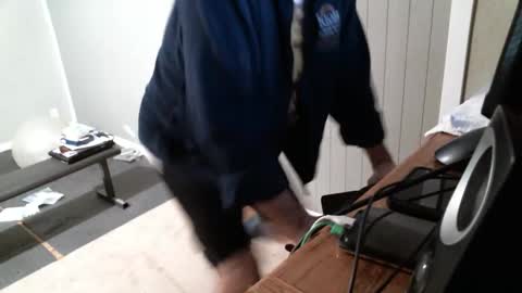 Snapshot of bearfer chatting on 02-16-26, 11:12 bearfer online show from 02-16-26, 11:12