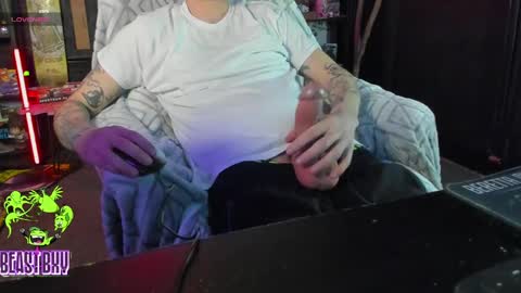 Snapshot of beastbxy chatting on 03-09-25, 09:02 beast bxy online show from 03-09-25, 09:02