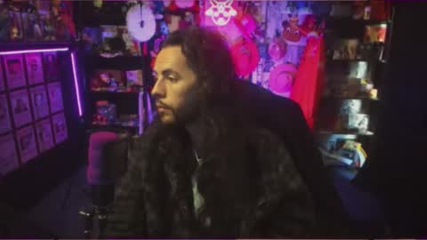 Snapshot of beastbxy chatting on 10-16-25, 12:11 beast bxy online show from 10-16-25, 12:11