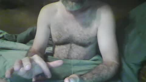 Snapshot of beastiejam2000 chatting on 12-19-24, 03:40 beastiejam2000 online show from 12-19-24, 03:40