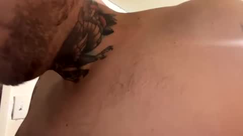 Snapshot of beathismeat99 chatting on 01-20-25, 06:53 Mikes room online show from 01-20-25, 06:53