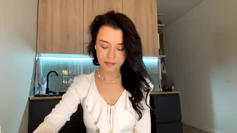 Katie online show from 11-05-25, 11:10