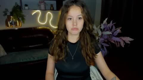 BeatriceWild online show from 11-23-25, 12:27