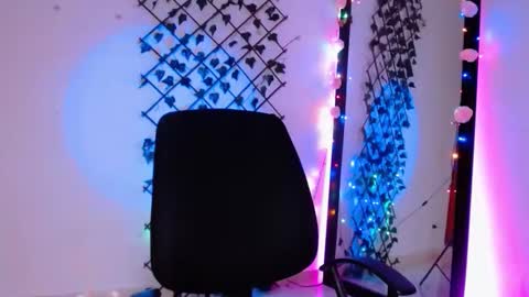 Snapshot of beautibellah chatting on 02-10-26, 02:04 beautibellah online show from 02-10-26, 02:04