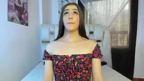 Snapshot of beautiful_doll888 chatting on 04-24-26, 09:28 Valeria online show from 04-24-26, 09:28