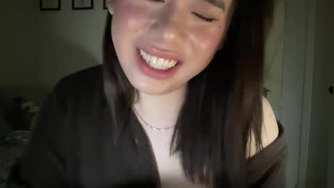Snapshot of beautiful_lust69 chatting on 01-17-25, 04:57 Sweet Aya online show from 01-17-25, 04:57