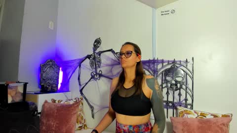 maria online show from 10-20-25, 07:14