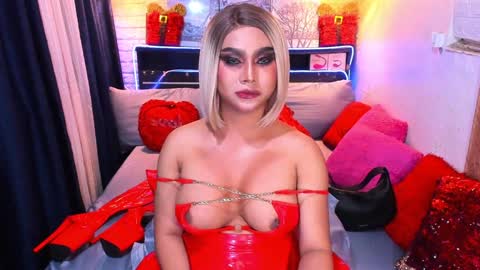 Queen Alexa online show from 01-16-25, 02:30