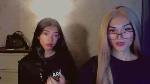 Snapshot of beautifultrixie chatting on 01-18-26, 03:32 TRIXIE online show from 01-18-26, 03:32