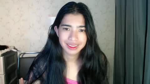 Snapshot of beautifultrixie chatting on 02-05-26, 10:53 TRIXIE online show from 02-05-26, 10:53