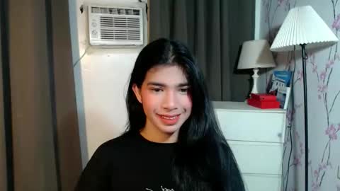 Snapshot of beautifultrixie chatting on 02-10-26, 11:58 TRIXIE online show from 02-10-26, 11:58