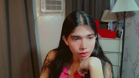 Snapshot of beautifultrixie chatting on 02-13-26, 02:51 TRIXIE online show from 02-13-26, 02:51