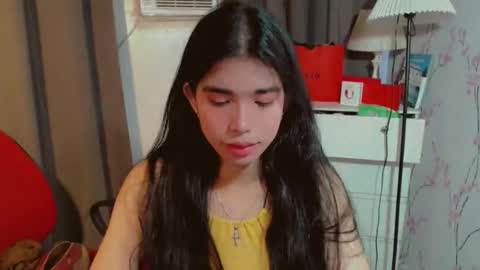 Snapshot of beautifultrixie chatting on 02-15-26, 03:47 TRIXIE online show from 02-15-26, 03:47