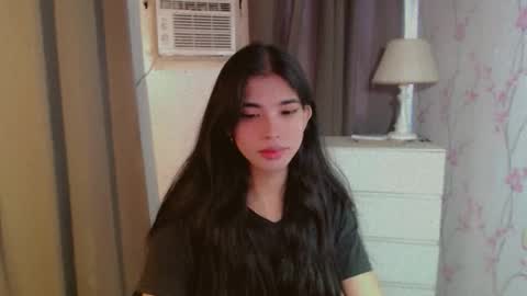 Snapshot of beautifultrixie chatting on 03-22-26, 04:38 TRIXIE online show from 03-22-26, 04:38