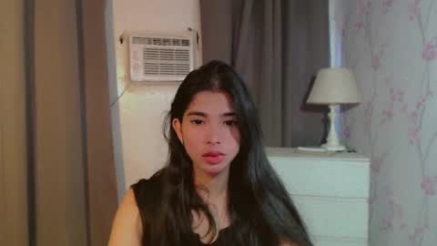 Snapshot of beautifultrixie chatting on 03-23-26, 04:38 TRIXIE online show from 03-23-26, 04:38