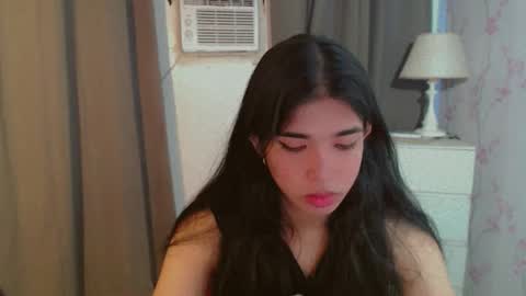 Snapshot of beautifultrixie chatting on 03-24-26, 04:50 TRIXIE online show from 03-24-26, 04:50