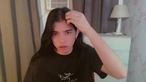 Snapshot of beautifultrixie chatting on 03-26-26, 02:06 TRIXIE online show from 03-26-26, 02:06