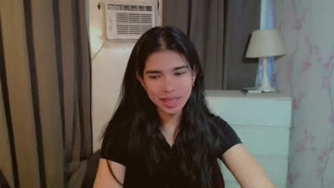 Snapshot of beautifultrixie chatting on 03-30-26, 02:12 TRIXIE online show from 03-30-26, 02:12