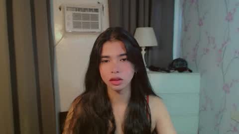 Snapshot of beautifultrixie chatting on 04-05-26, 02:53 TRIXIE online show from 04-05-26, 02:53