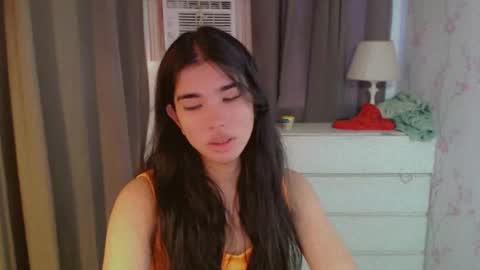 Snapshot of beautifultrixie chatting on 04-26-26, 03:15 TRIXIE online show from 04-26-26, 03:15