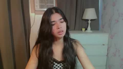 Snapshot of beautifultrixie chatting on 05-06-26, 02:51 TRIXIE online show from 05-06-26, 02:51