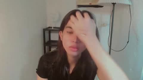 Snapshot of beautifultrixie chatting on 05-25-26, 07:03 TRIXIE online show from 05-25-26, 07:03