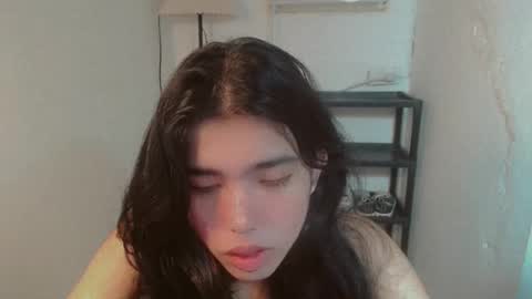 Snapshot of beautifultrixie chatting on 05-30-26, 11:35 TRIXIE online show from 05-30-26, 11:35