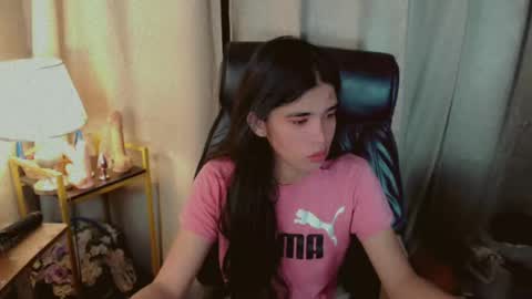 Snapshot of beautifultrixie chatting on 07-03-26, 10:38 TRIXIE online show from 07-03-26, 10:38