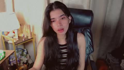 Snapshot of beautifultrixie chatting on 07-15-26, 11:10 TRIXIE online show from 07-15-26, 11:10
