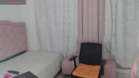 lana online show from 07-06-26, 10:34