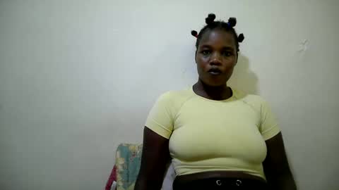 beauty_nina1 online show from 11-19-25, 04:18