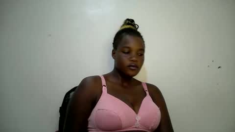 beauty_nina1 online show from 01-18-26, 08:45