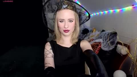 beauty Sasha online show from 10-30-25, 06:08