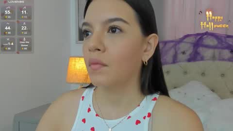 Snapshot of beautyari_ chatting on 10-13-25, 12:38 Ariana Reyes online show from 10-13-25, 12:38