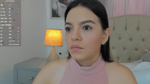 Ariana Reyes online show from 11-29-25, 12:19