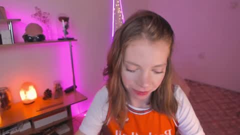 Snapshot of beautyeliise chatting on 01-18-25, 02:12 Eliise online show from 01-18-25, 02:12