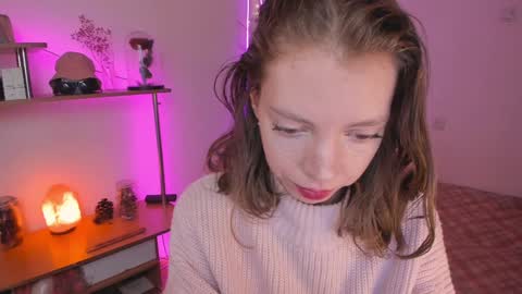 Snapshot of beautyeliise chatting on 01-27-25, 09:23 Eliise online show from 01-27-25, 09:23