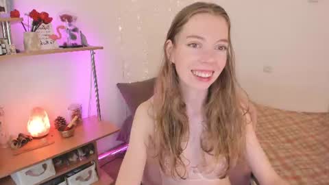 Eliise online show from 07-27-26, 08:10