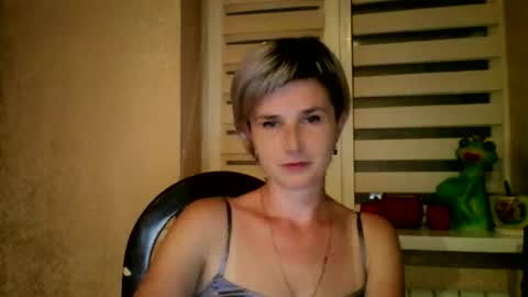 Snapshot of beautyksenia chatting on 09-10-25, 06:41 BeautyKsenia online show from 09-10-25, 06:41