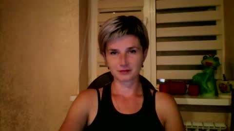 Snapshot of beautyksenia chatting on 09-11-25, 06:30 BeautyKsenia online show from 09-11-25, 06:30