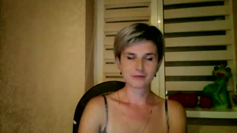 Snapshot of beautyksenia chatting on 09-17-25, 06:20 BeautyKsenia online show from 09-17-25, 06:20