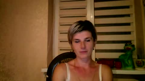 Snapshot of beautyksenia chatting on 09-22-25, 06:21 BeautyKsenia online show from 09-22-25, 06:21