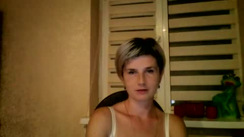 Snapshot of beautyksenia chatting on 09-24-25, 06:44 BeautyKsenia online show from 09-24-25, 06:44