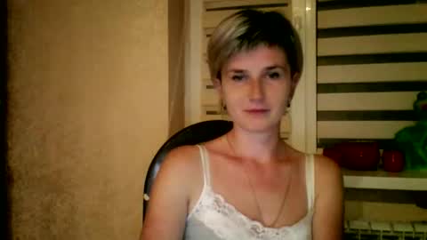 Snapshot of beautyksenia chatting on 09-29-25, 06:35 BeautyKsenia online show from 09-29-25, 06:35