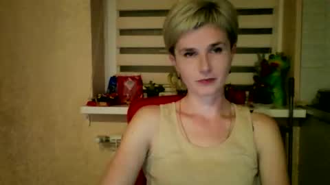 Snapshot of beautyksenia chatting on 03-16-26, 07:29 BeautyKsenia online show from 03-16-26, 07:29