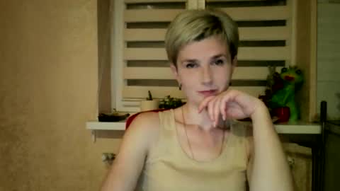 Snapshot of beautyksenia chatting on 03-17-26, 08:01 BeautyKsenia online show from 03-17-26, 08:01