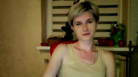Snapshot of beautyksenia chatting on 05-08-26, 08:25 BeautyKsenia online show from 05-08-26, 08:25