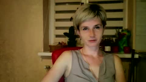 Snapshot of beautyksenia chatting on 05-12-26, 07:33 BeautyKsenia online show from 05-12-26, 07:33