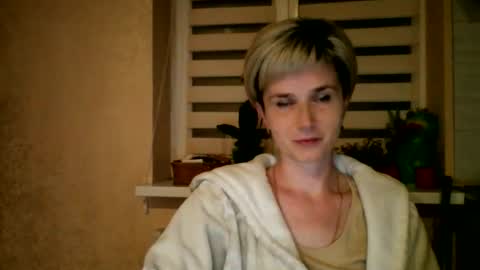 Snapshot of beautyksenia chatting on 05-13-26, 08:06 BeautyKsenia online show from 05-13-26, 08:06